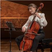 Profesora de Violonchelo Suzuki desde los 3 años